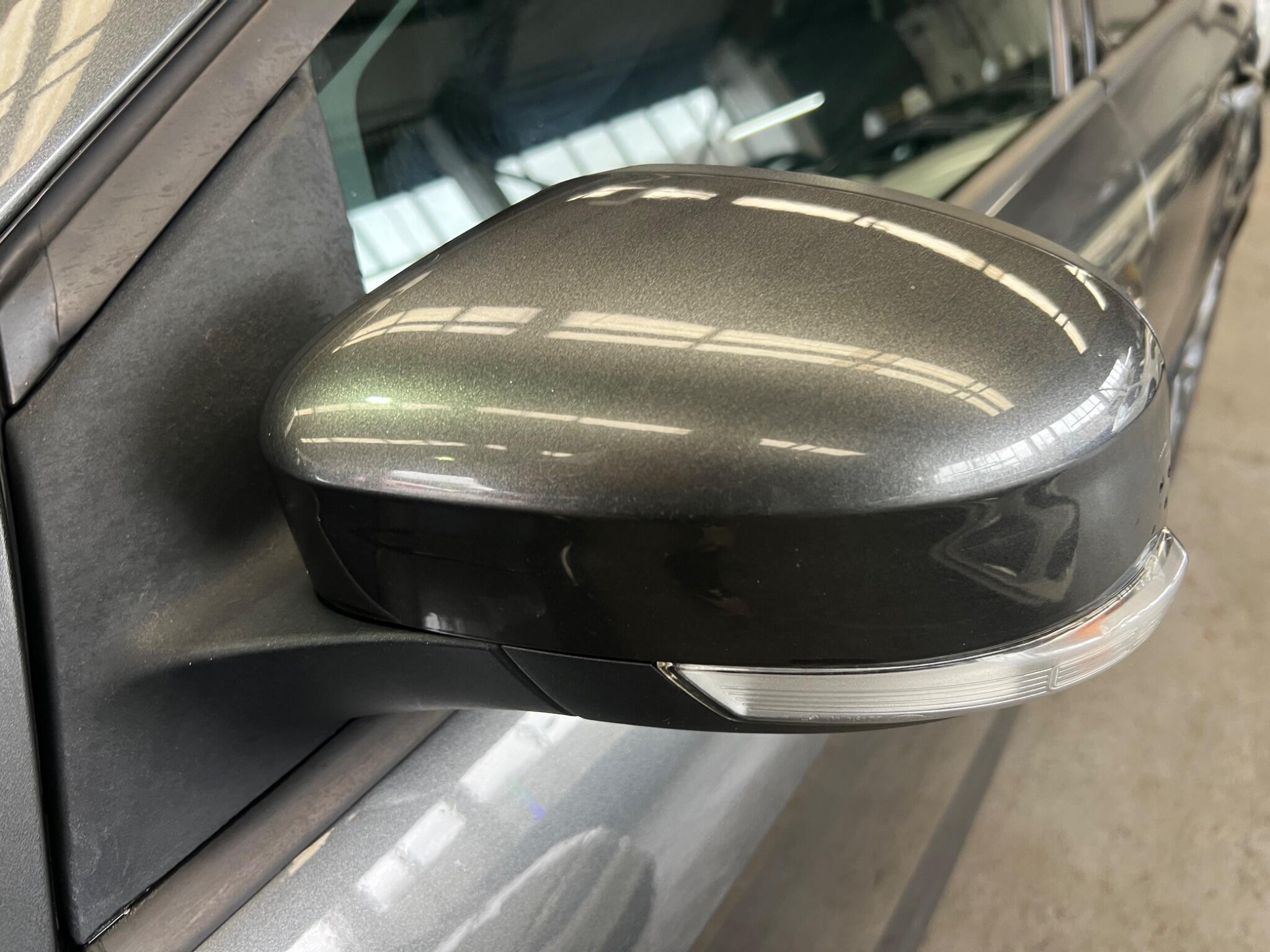 Ford Focus - Image 19