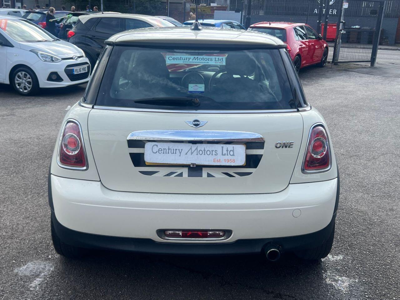 MINI Hatch - Image 11