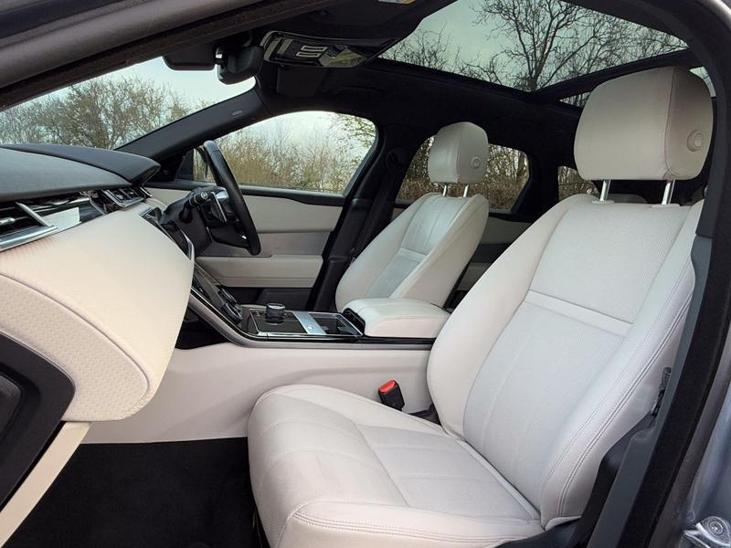 Land Rover Range Rover Velar - Image 9