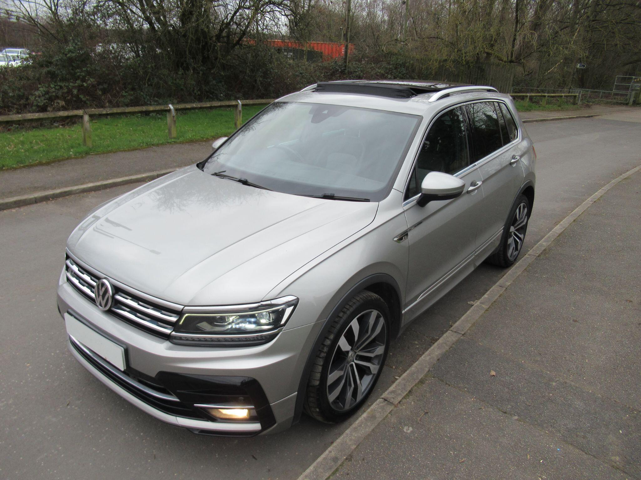 Volkswagen Tiguan - Image 13