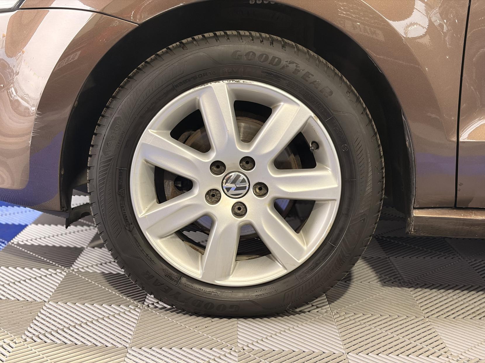 Volkswagen Polo - Image 15