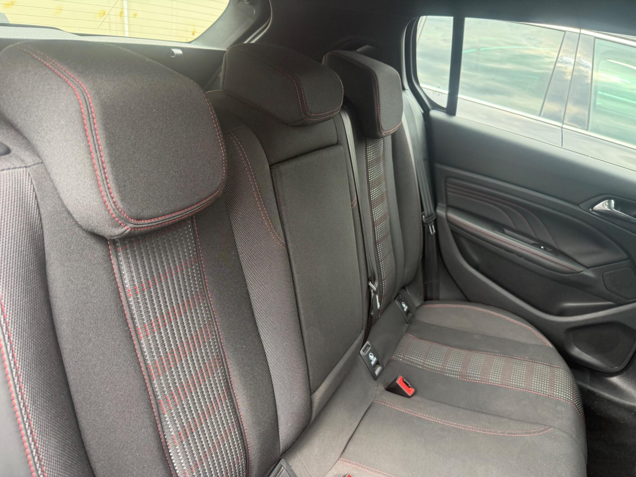 Peugeot 308 - Image 17