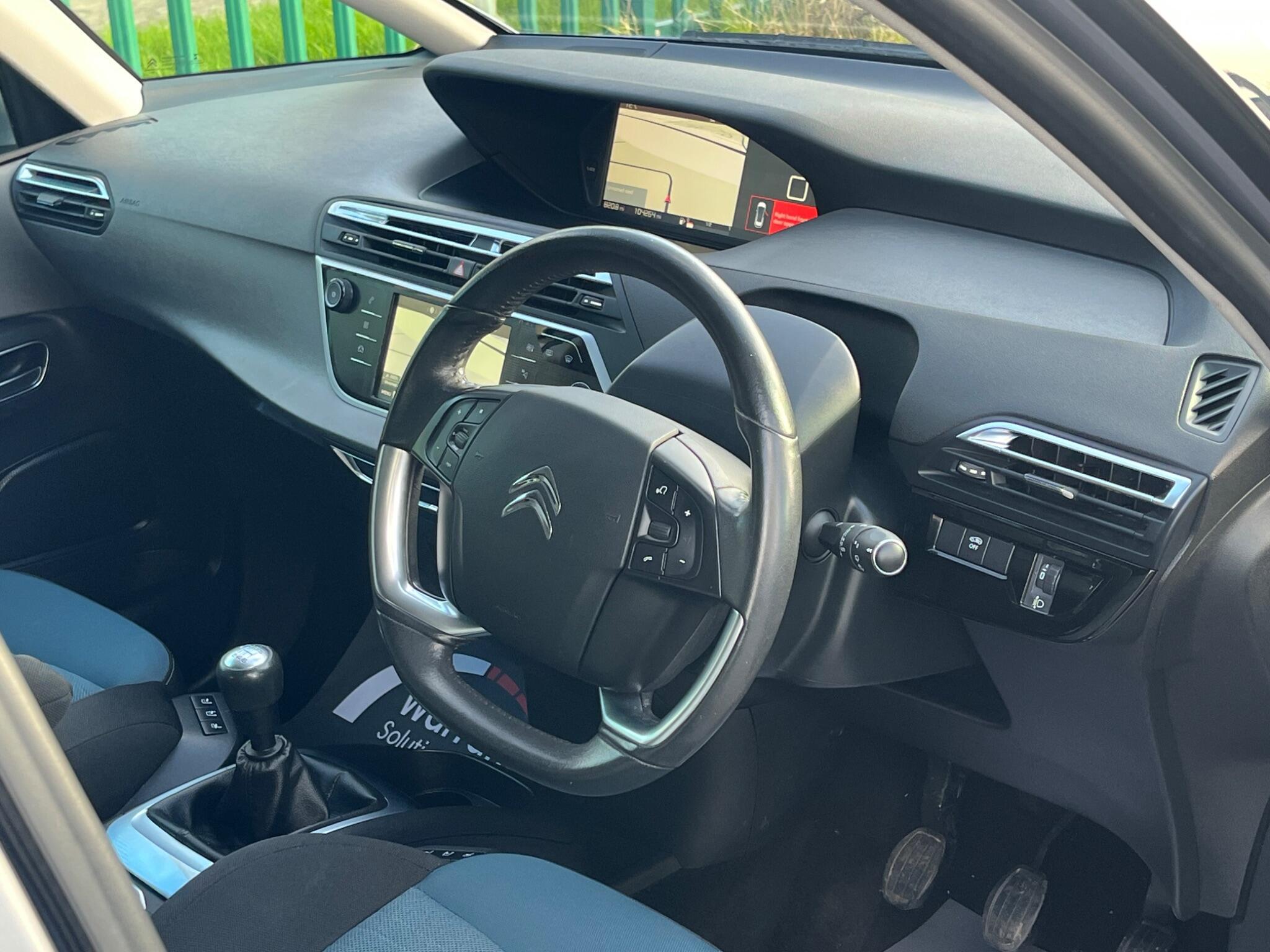 Citroen C4 Picasso - Image 32