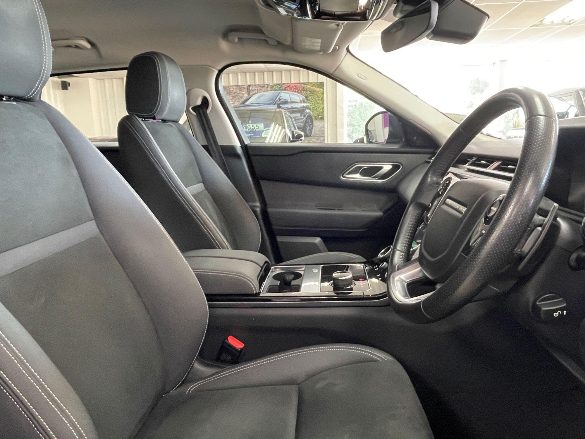 Land Rover Range Rover Velar - Image 24