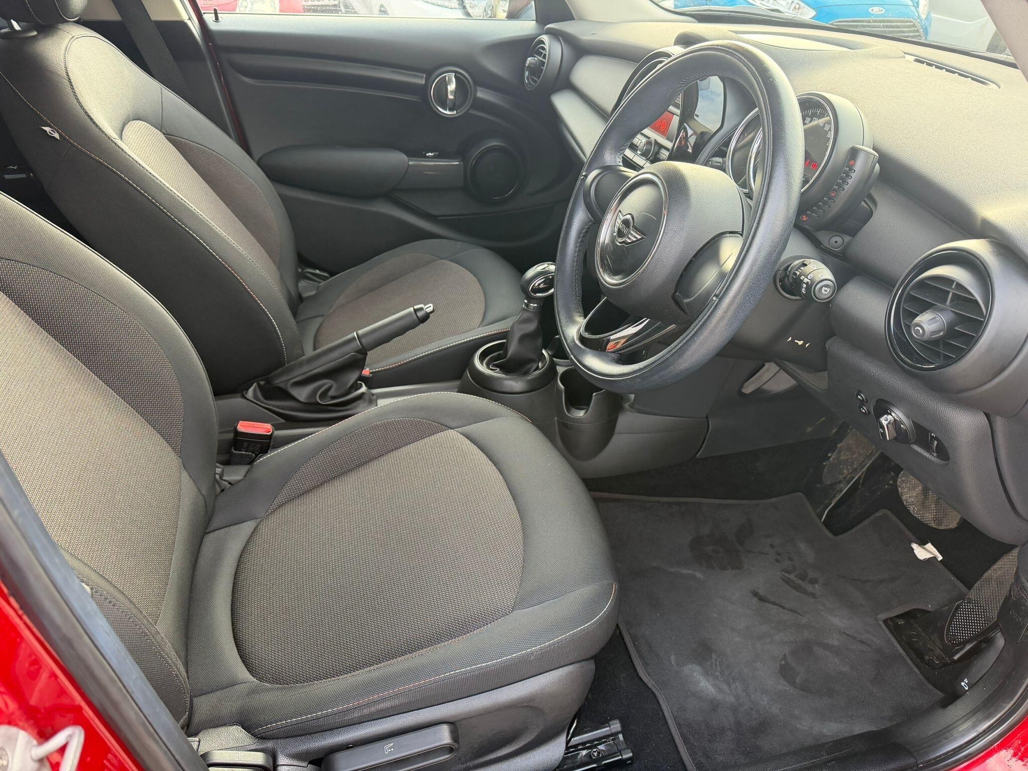 MINI Hatch - Image 13