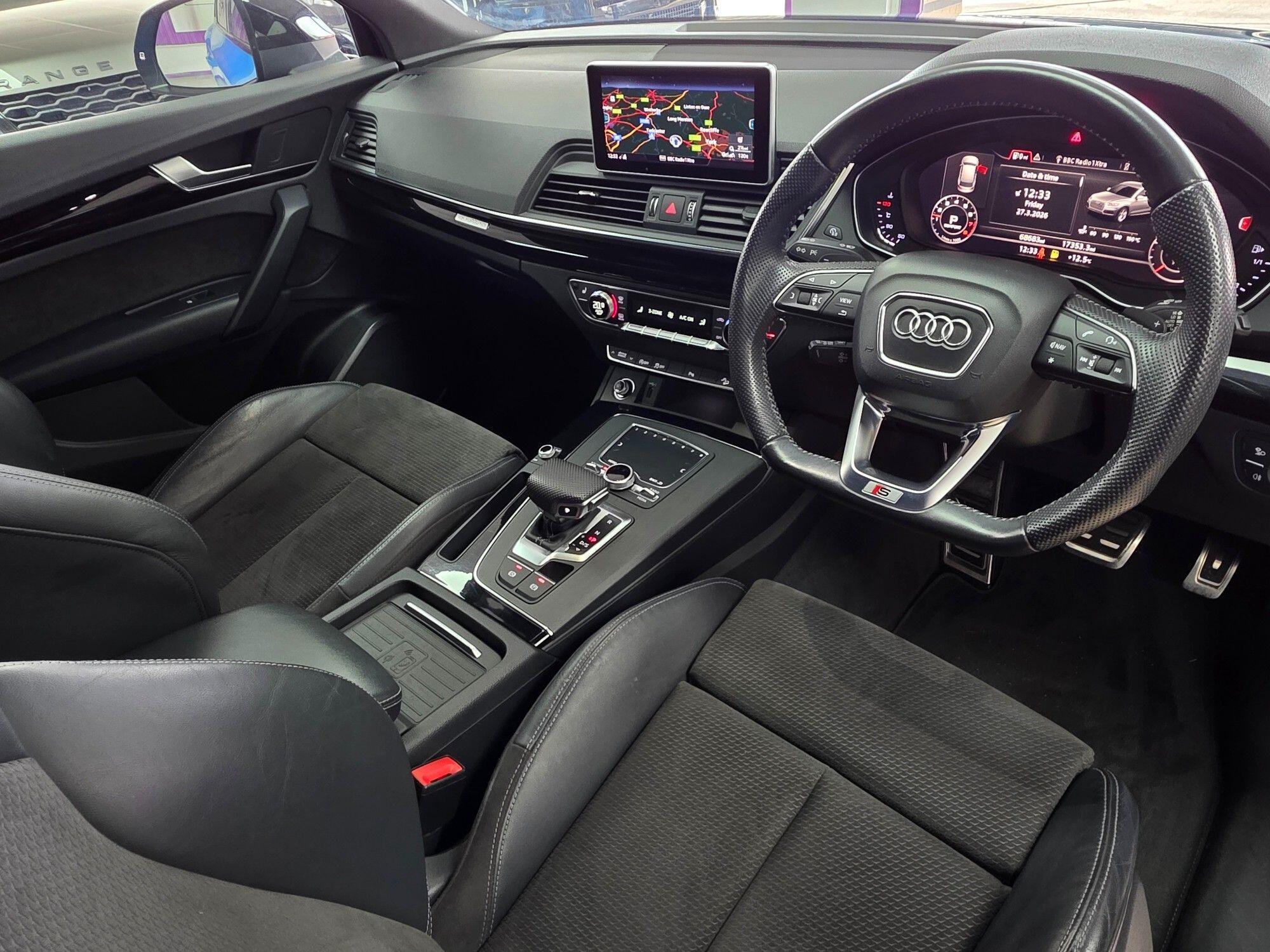 Audi Q5 - Image 23