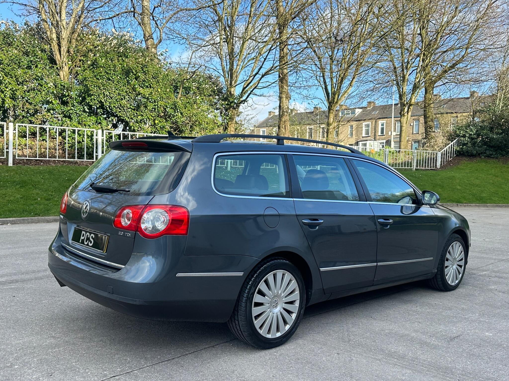 Volkswagen Passat - Image 52