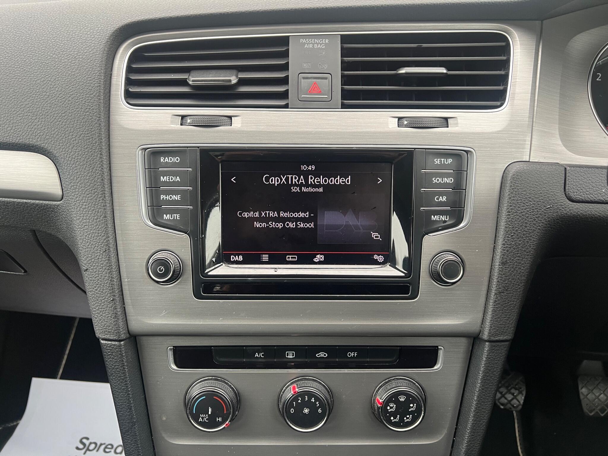 Volkswagen Golf - Image 18