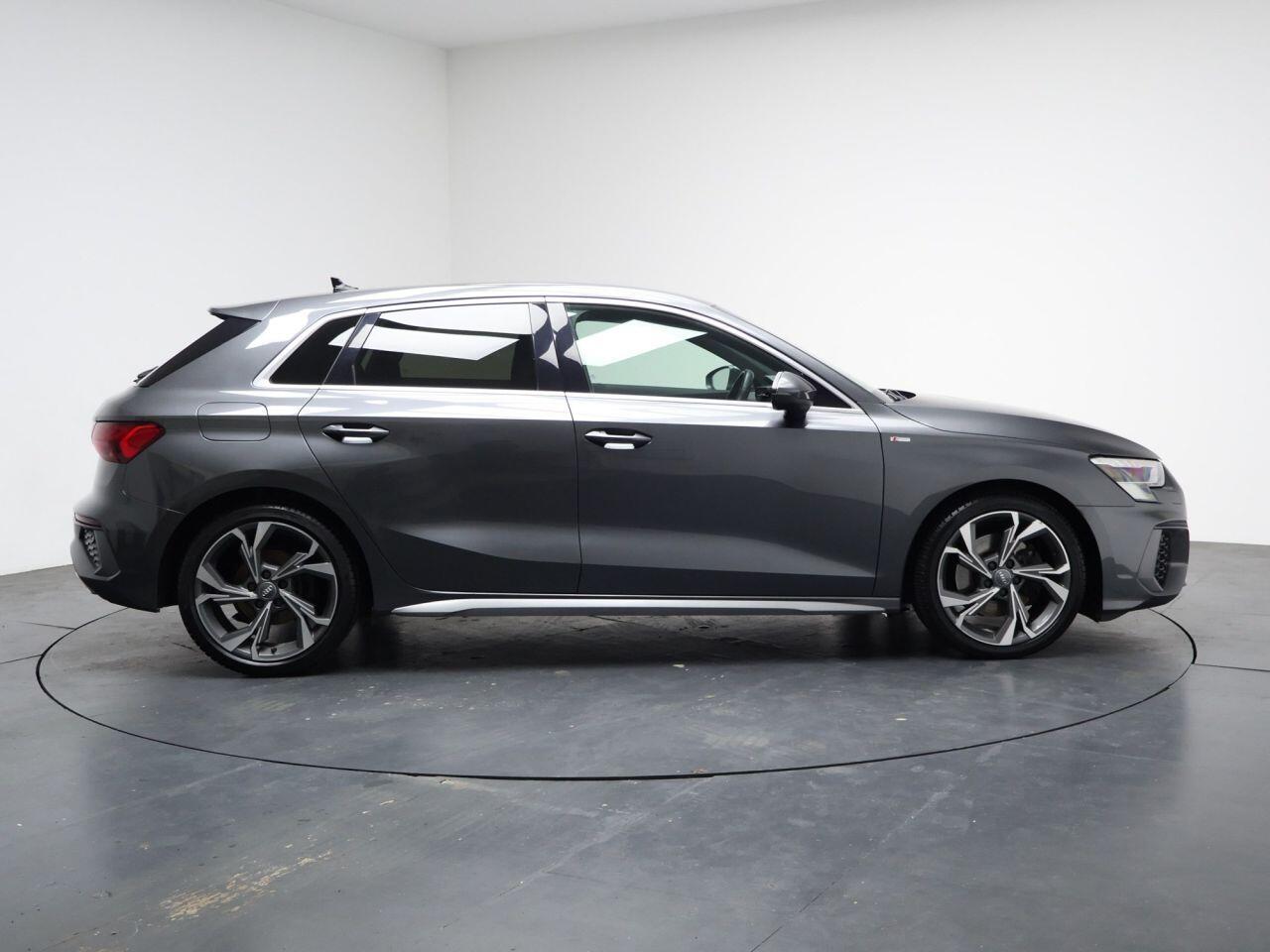 Audi A3 - Image 8
