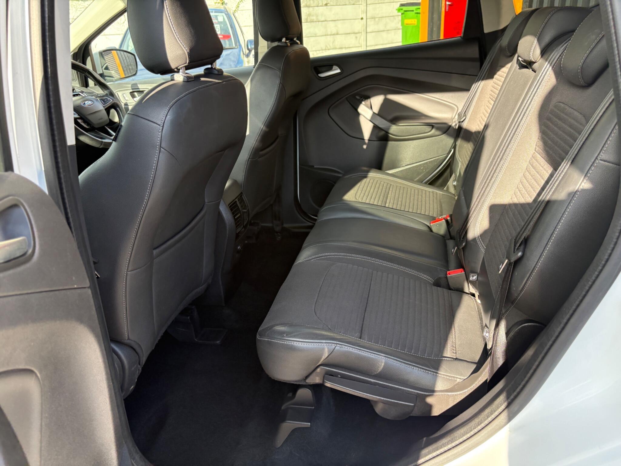 Ford Kuga - Image 13