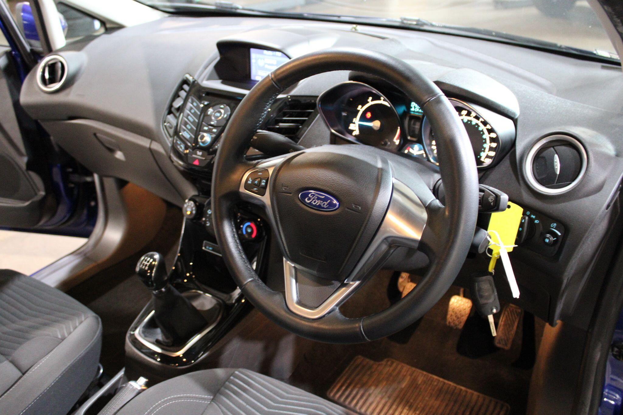 Ford Fiesta - Image 2