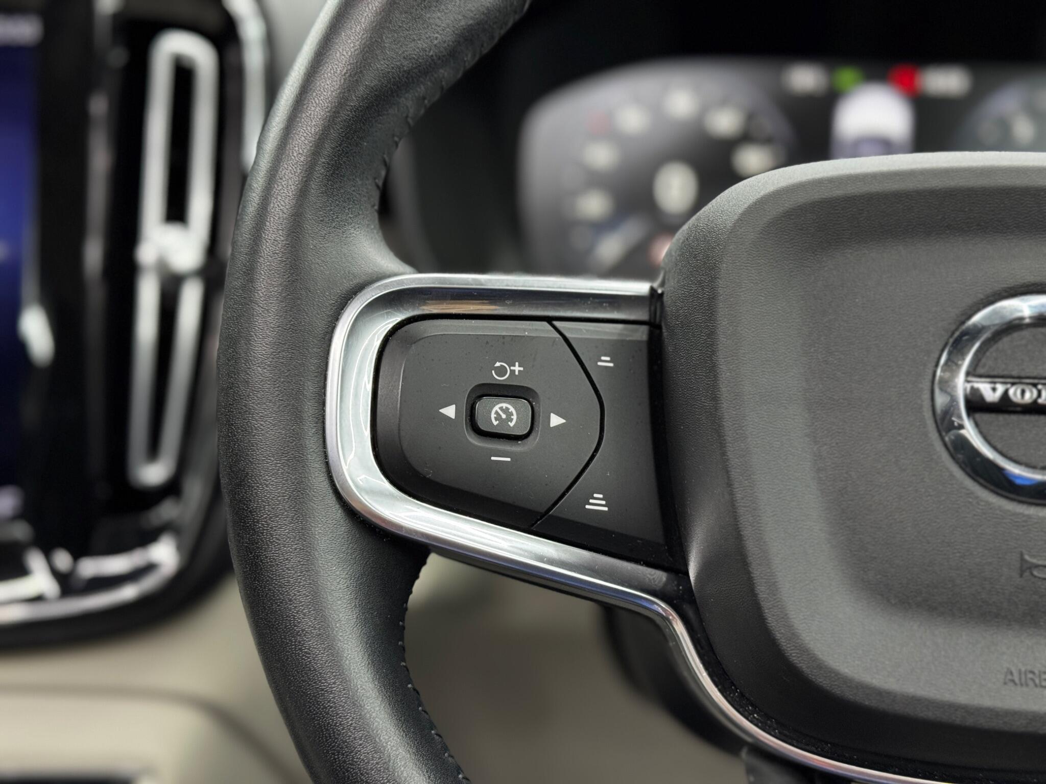 Volvo XC40 - Image 20