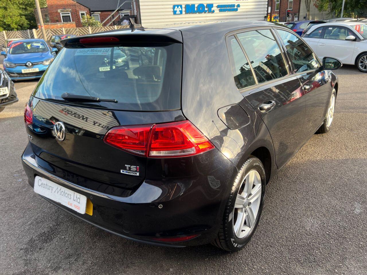 Volkswagen Golf - Image 5