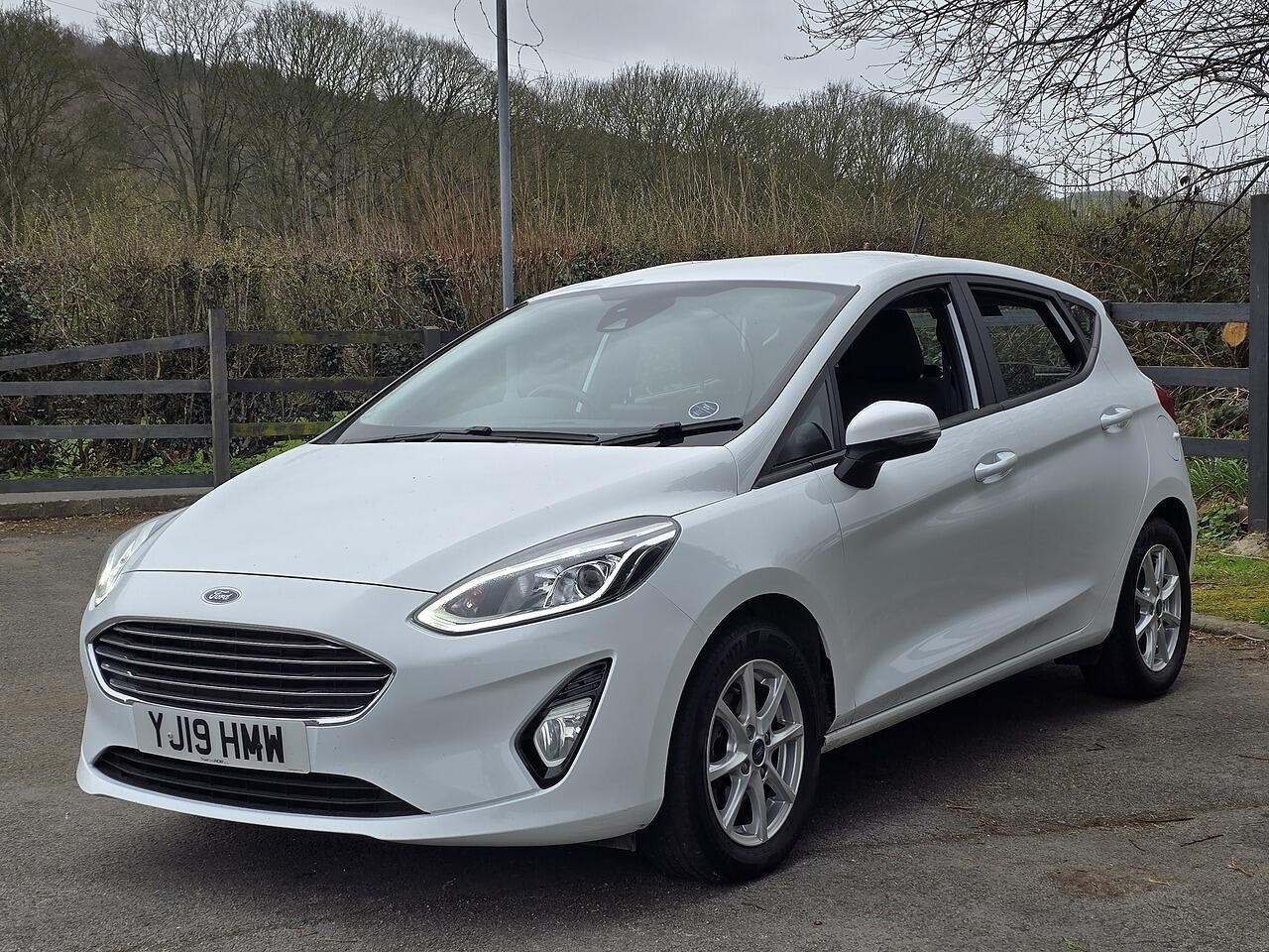 Ford Fiesta - Image 20