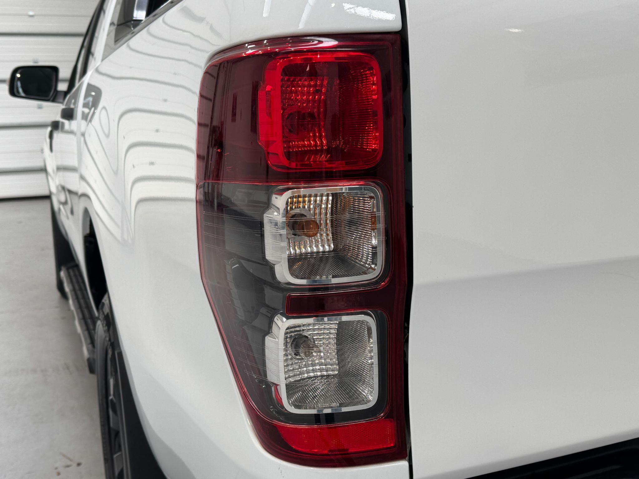 Ford Ranger - Image 71