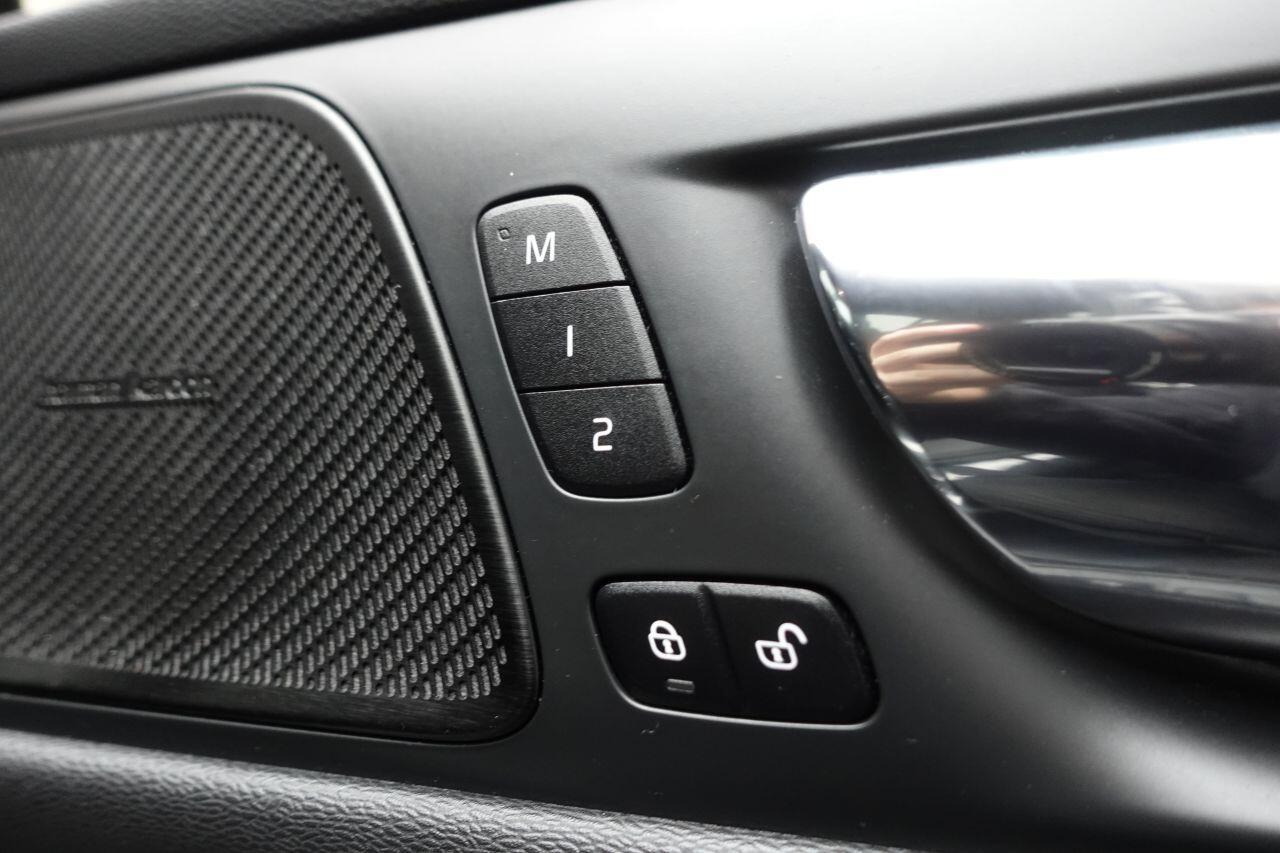 Volvo S60 - Image 21