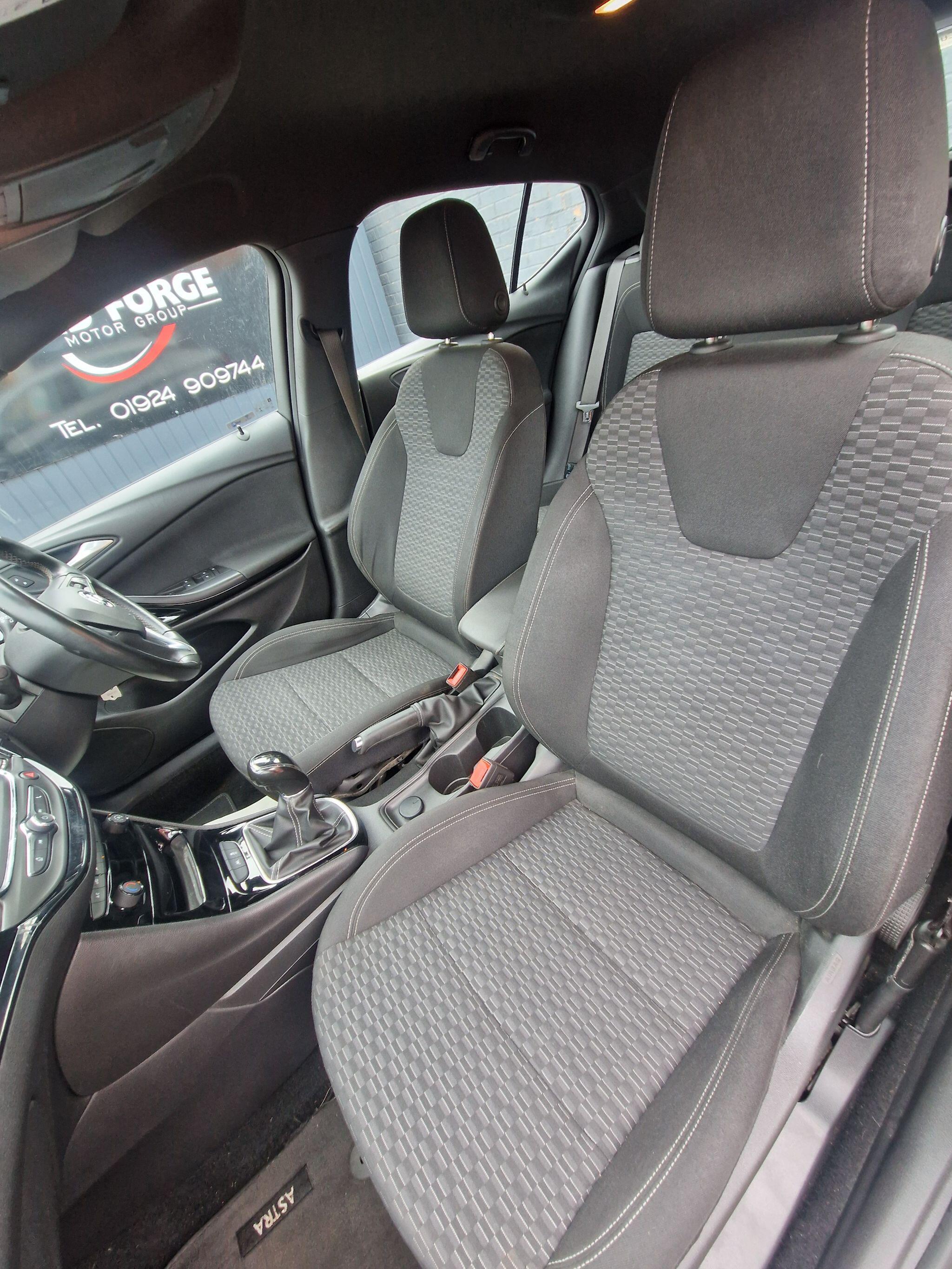 Vauxhall Astra - Image 41