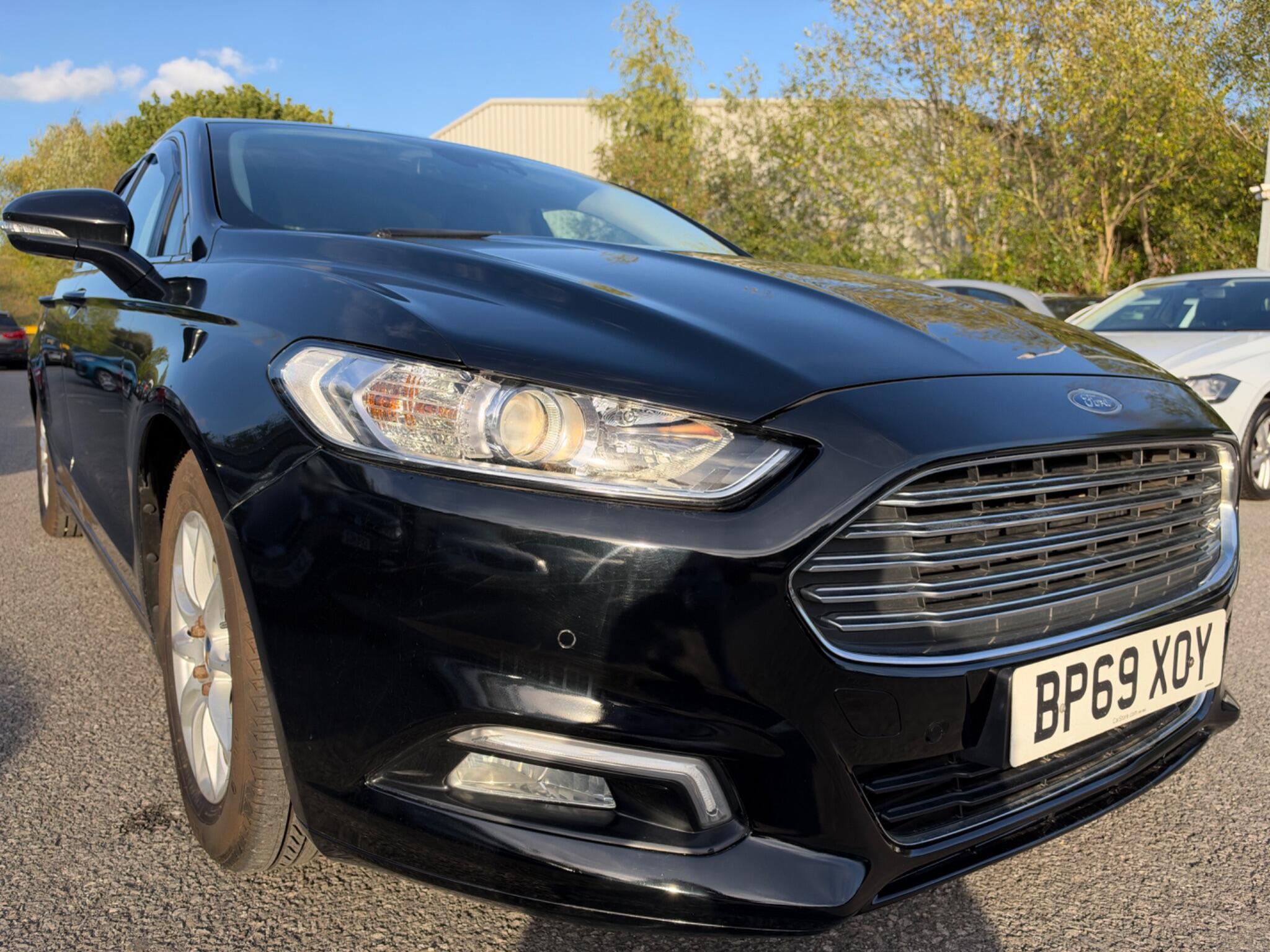 Ford Mondeo - Image 17