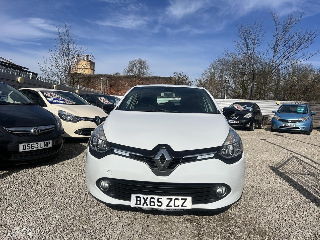 Renault Clio - Image 2