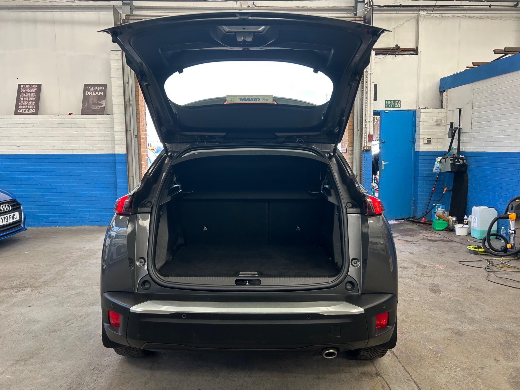 Peugeot 2008 - Image 25