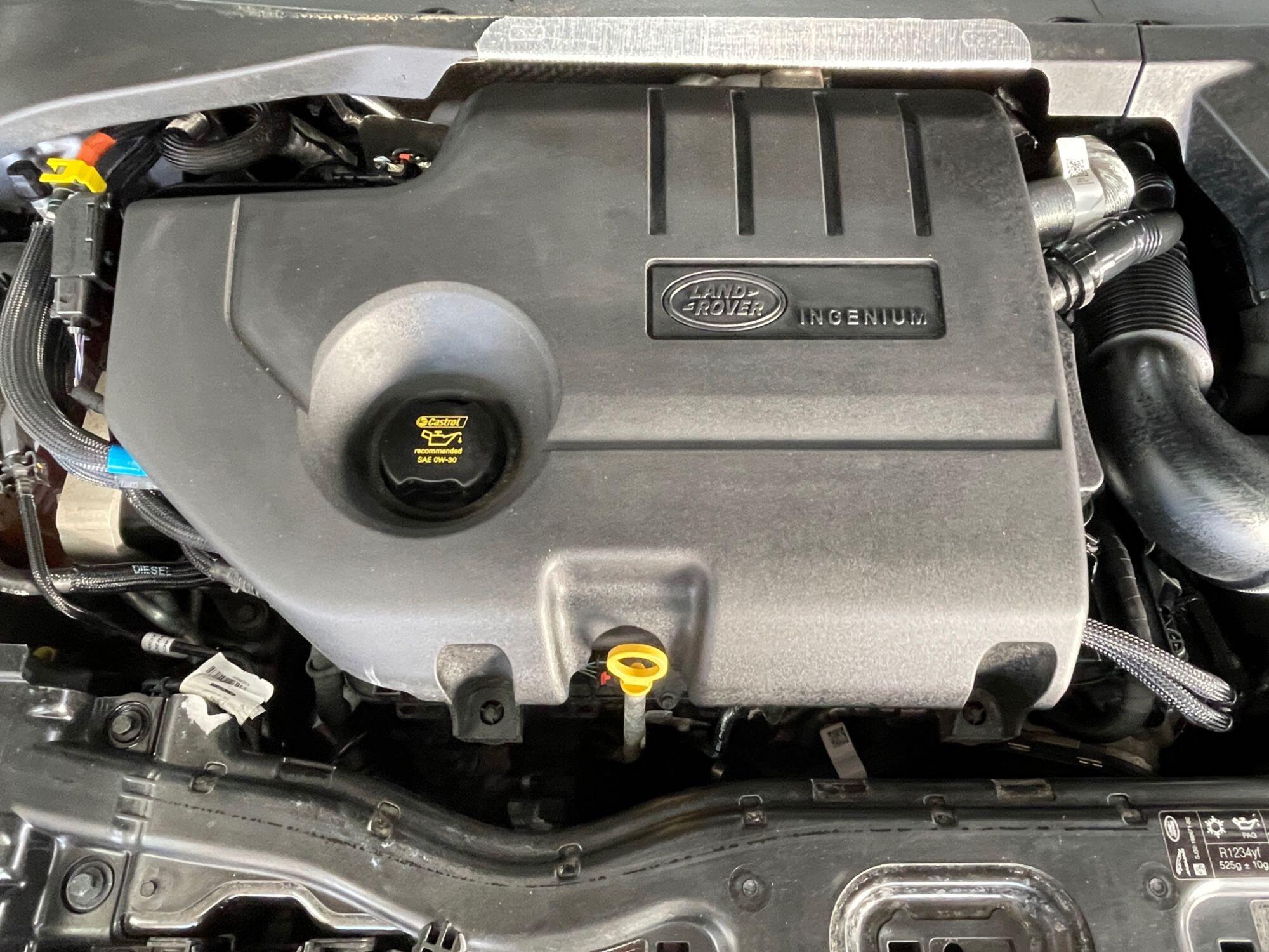 Land Rover DISCOVERY SPORT - Image 17