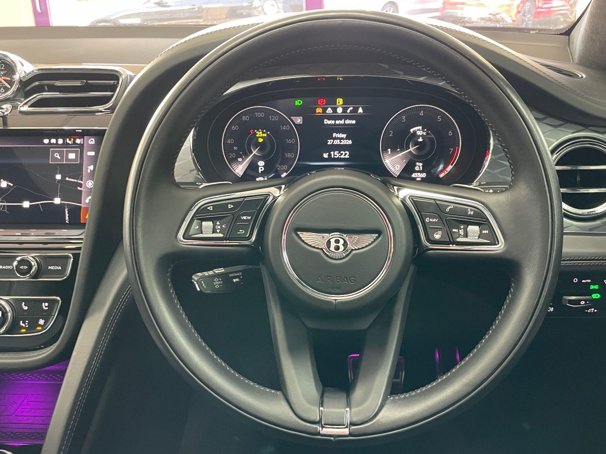 Bentley Bentayga - Image 44