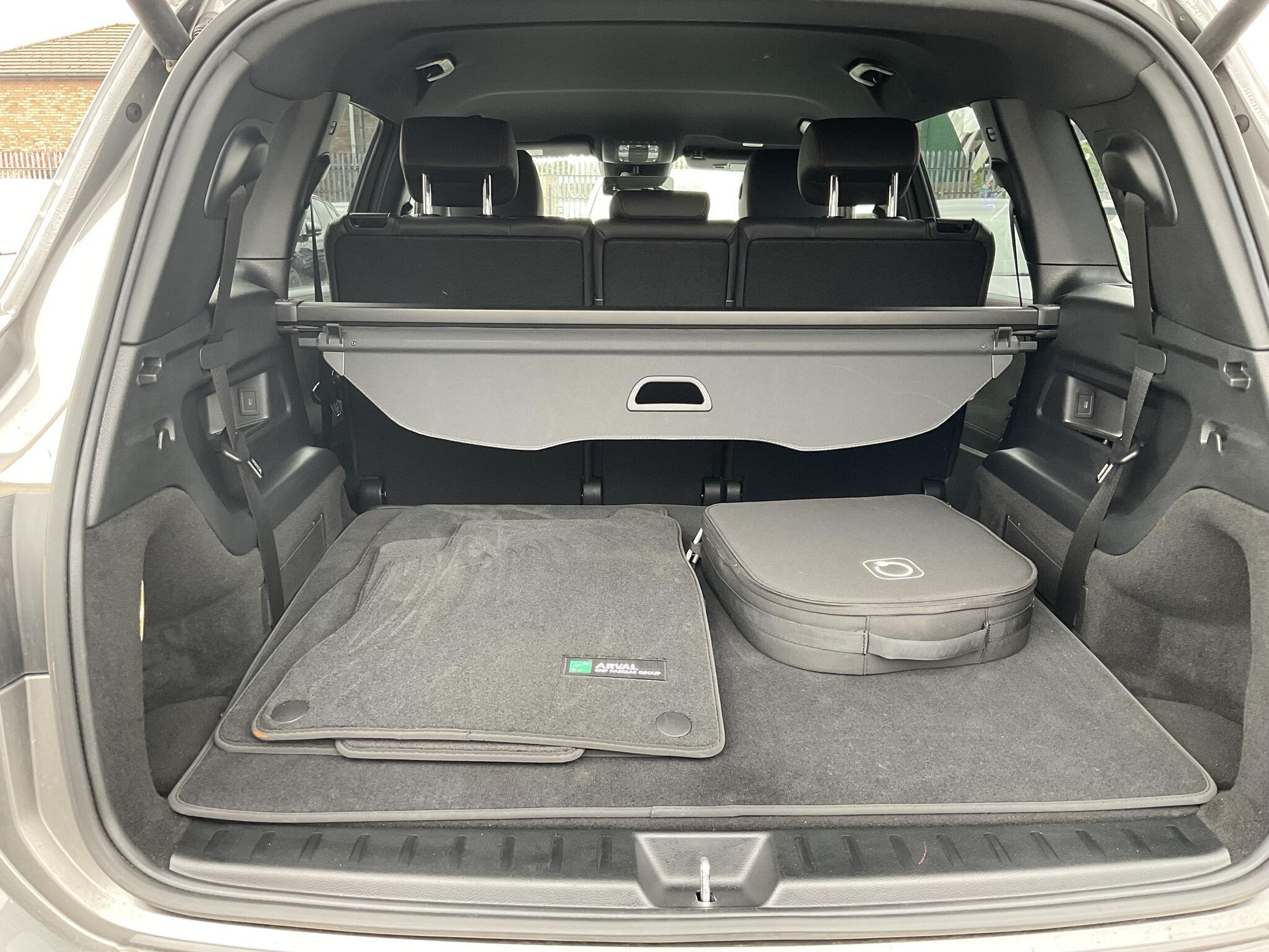 Mercedes Eqb - Image 19