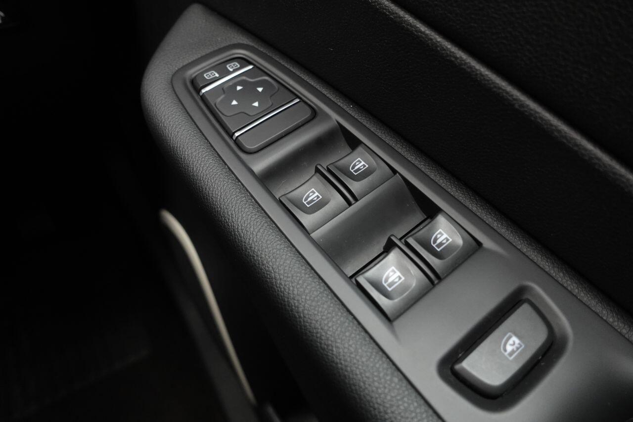 Renault Captur - Image 39