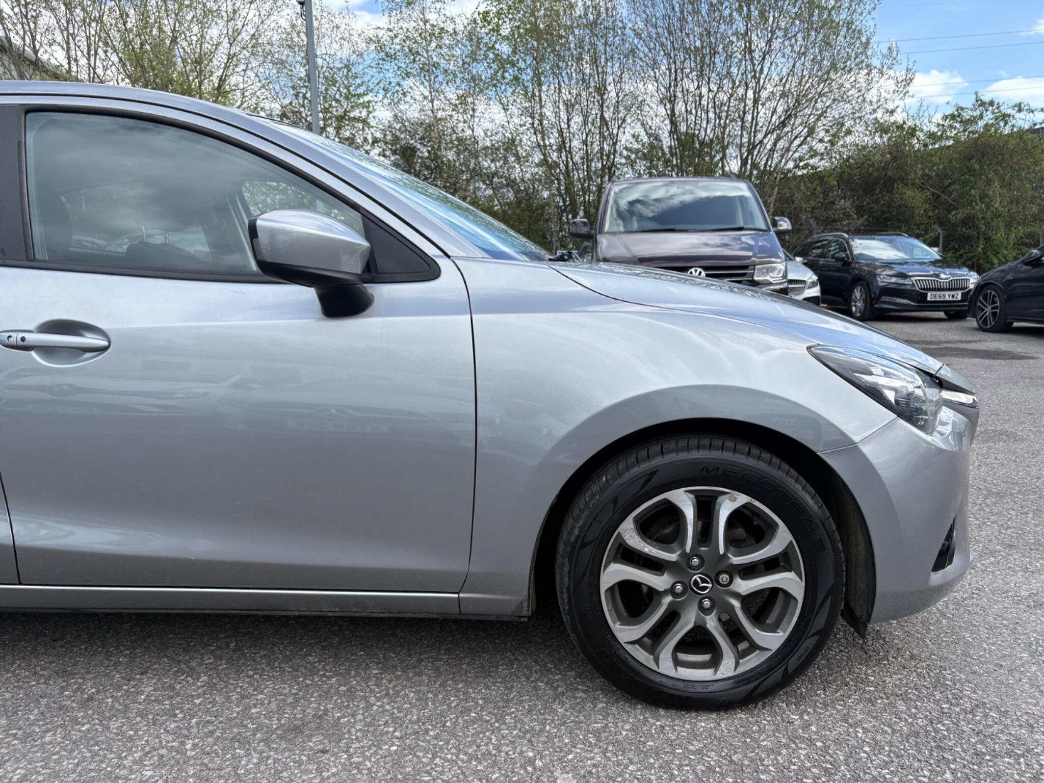 Mazda MAZDA2 - Image 21