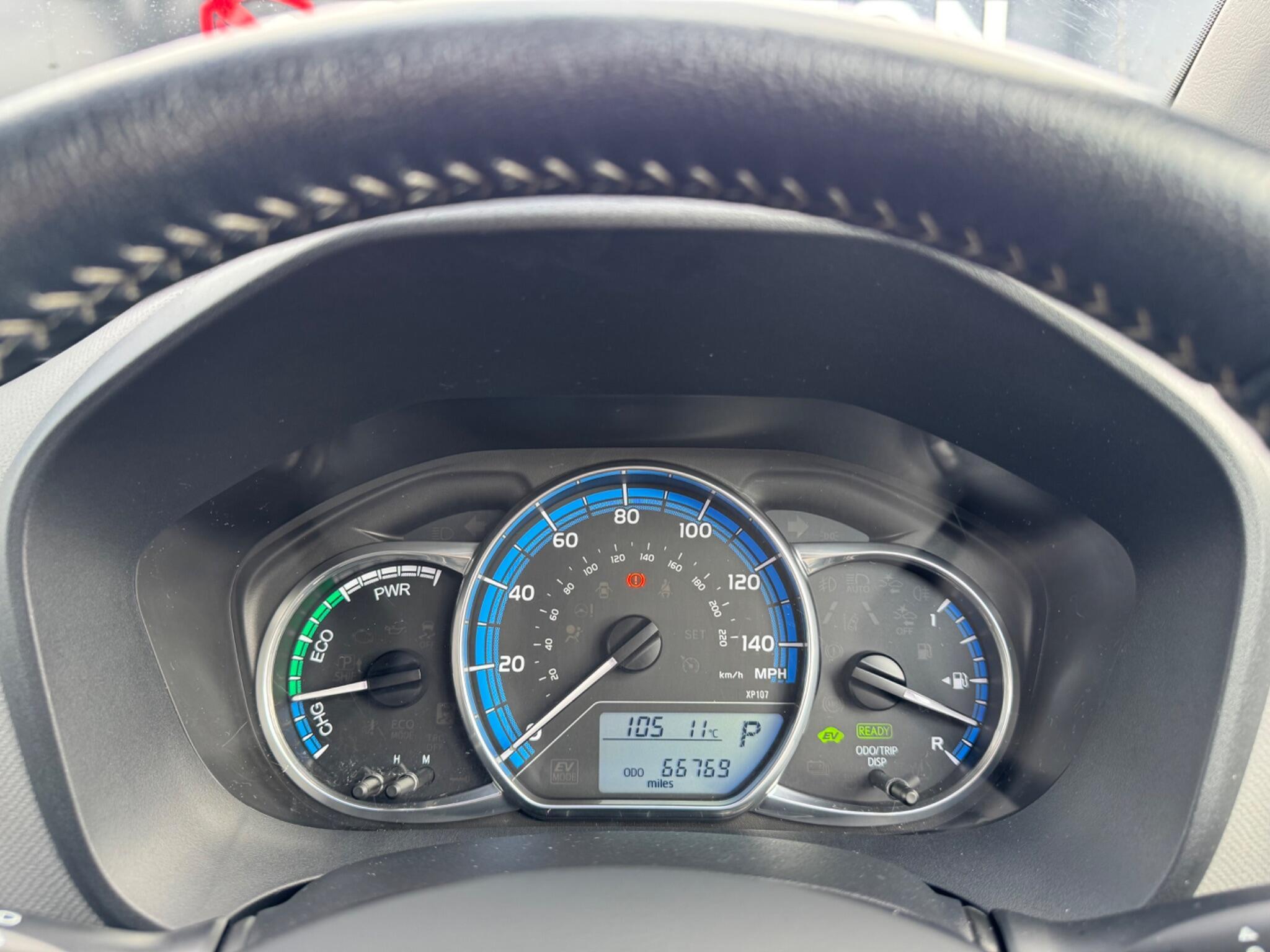 Toyota Yaris - Image 19