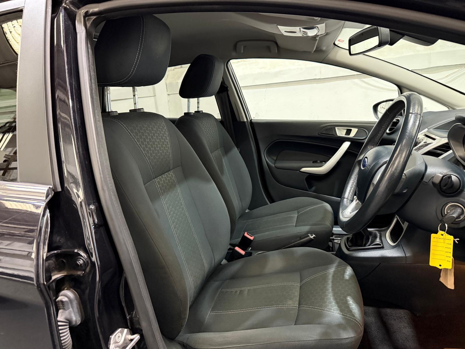 Ford Fiesta - Image 22