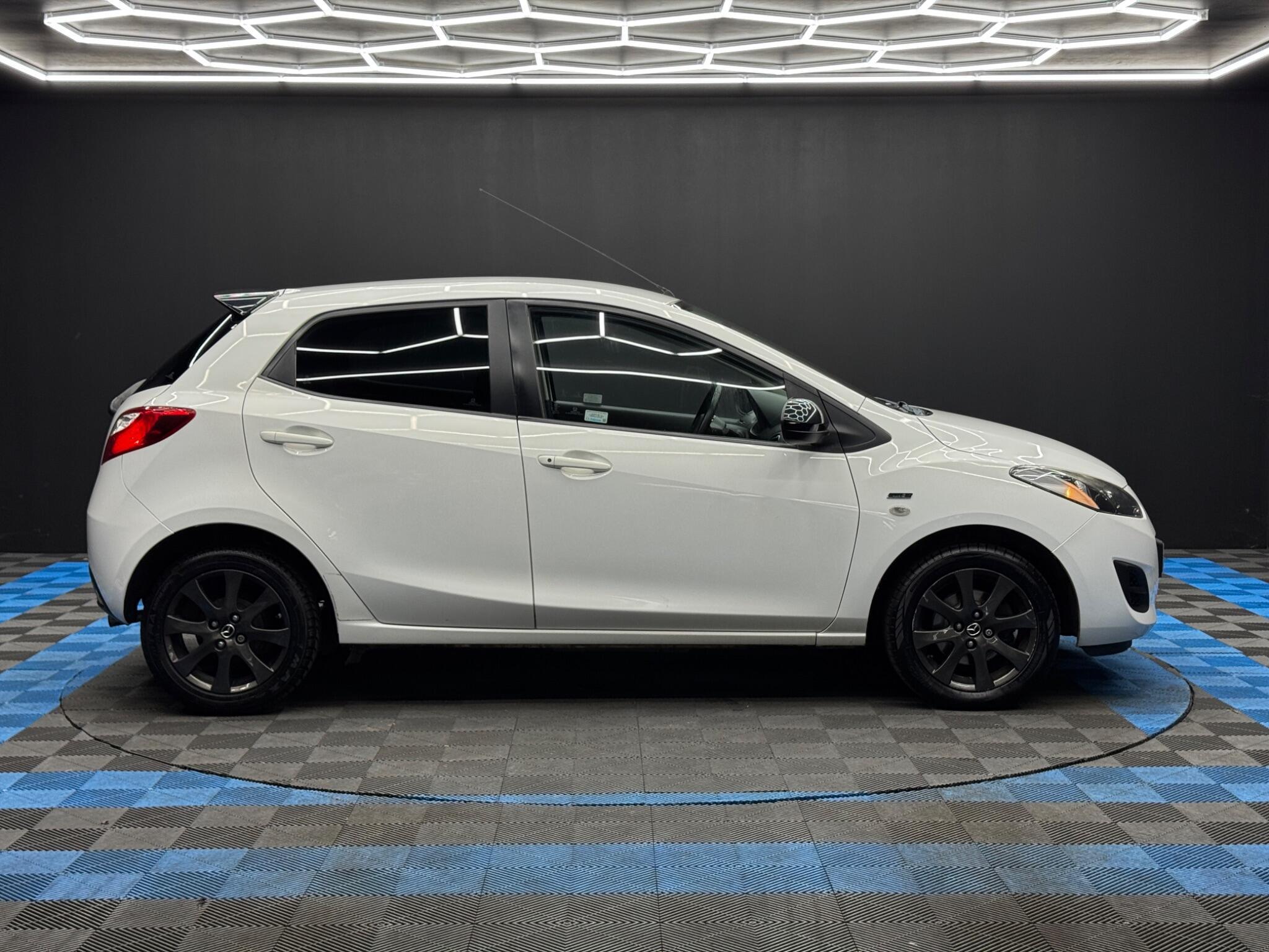 Mazda MAZDA2 - Image 4