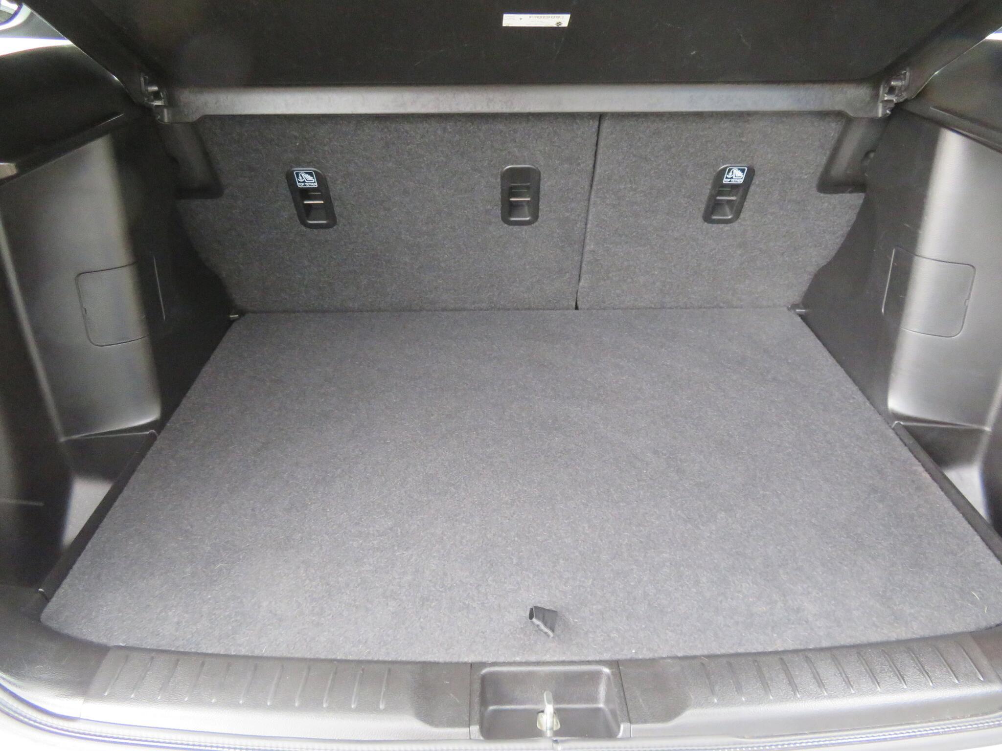 Suzuki Vitara - Image 11
