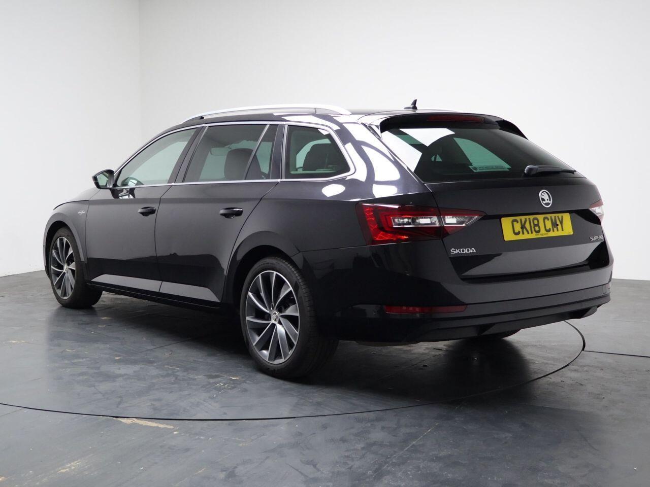 Skoda Superb - Image 9