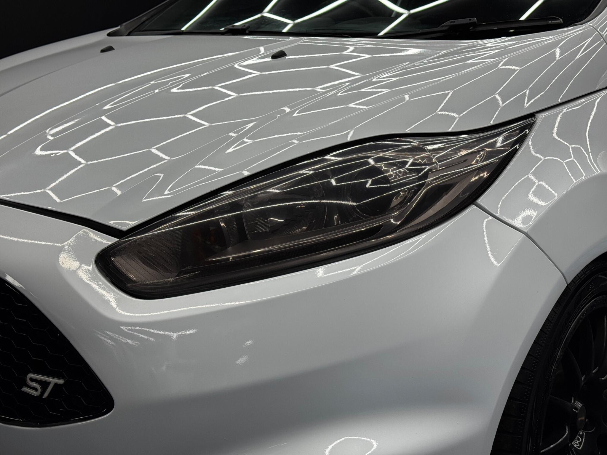 Ford Fiesta - Image 41