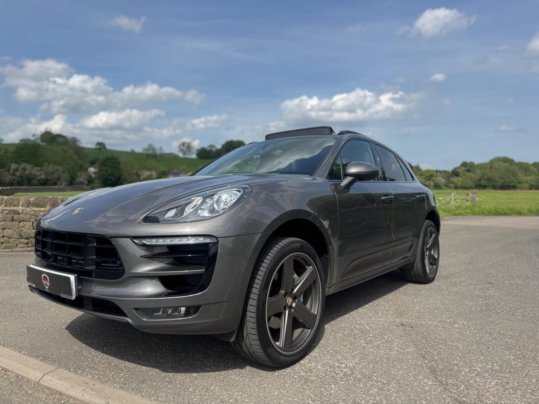 Porsche Macan - Image 8