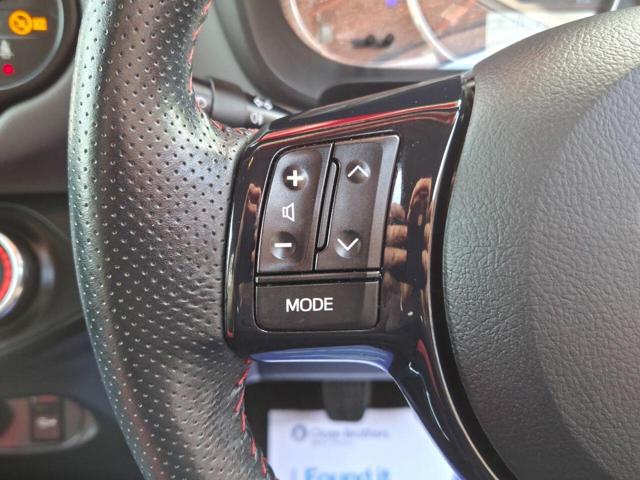 Toyota Yaris - Image 27