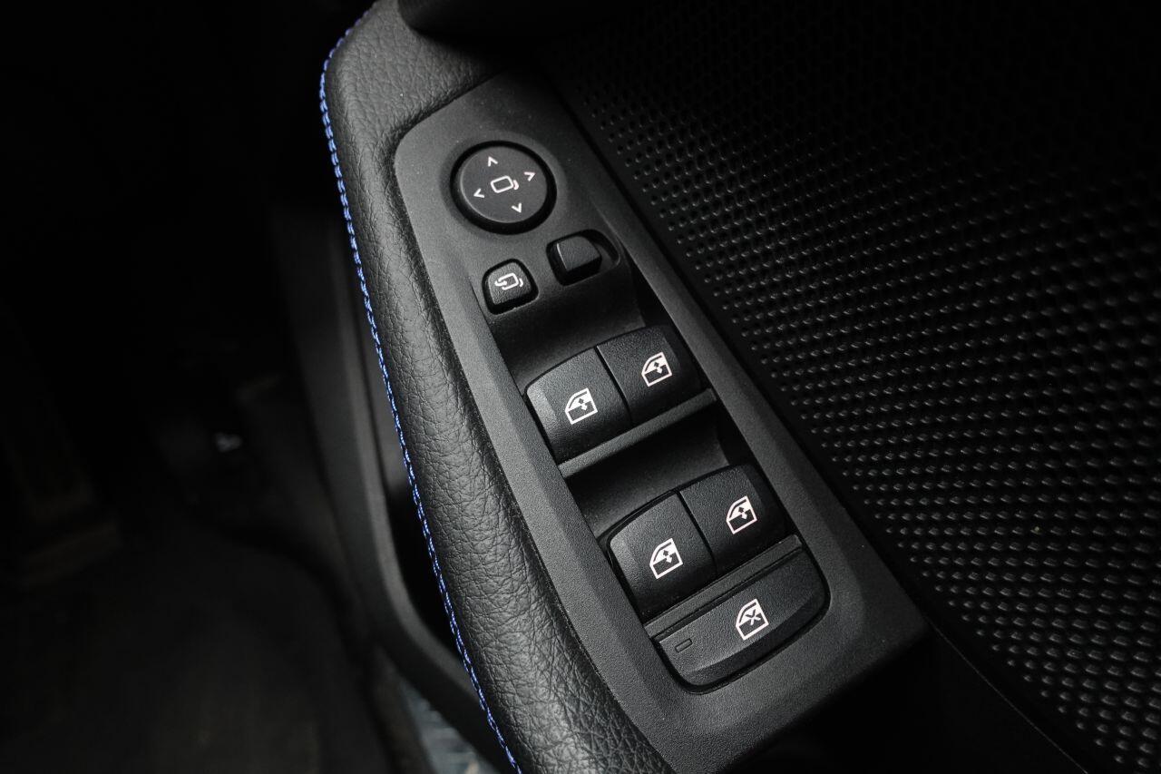 BMW 1 Series - Image 51