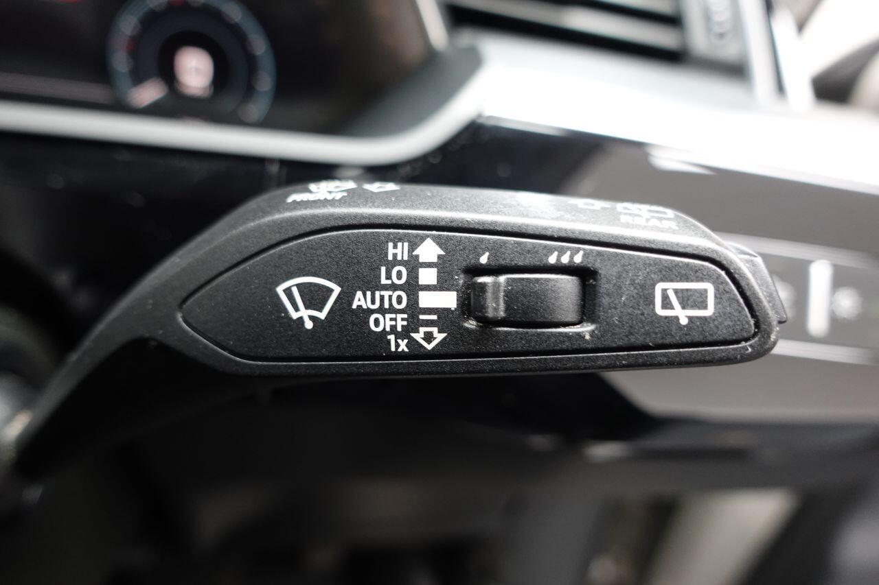 Audi E-Tron - Image 50