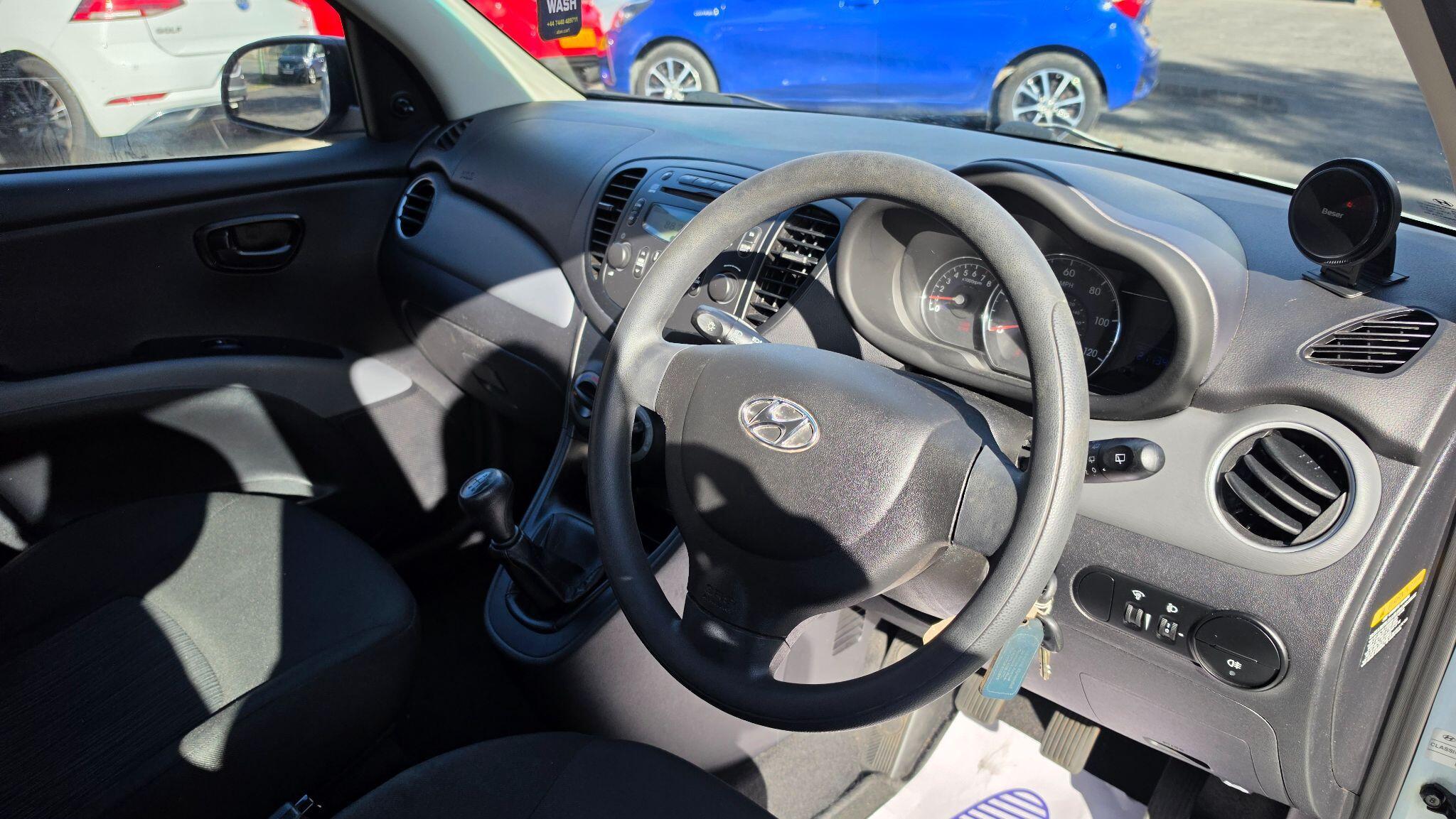Hyundai i10 - Image 10