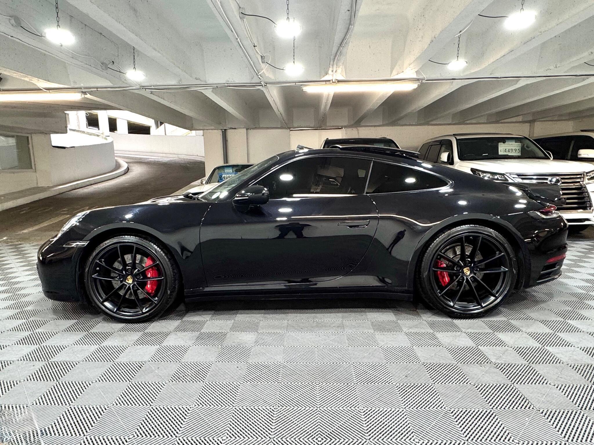 Porsche 911 - Image 2