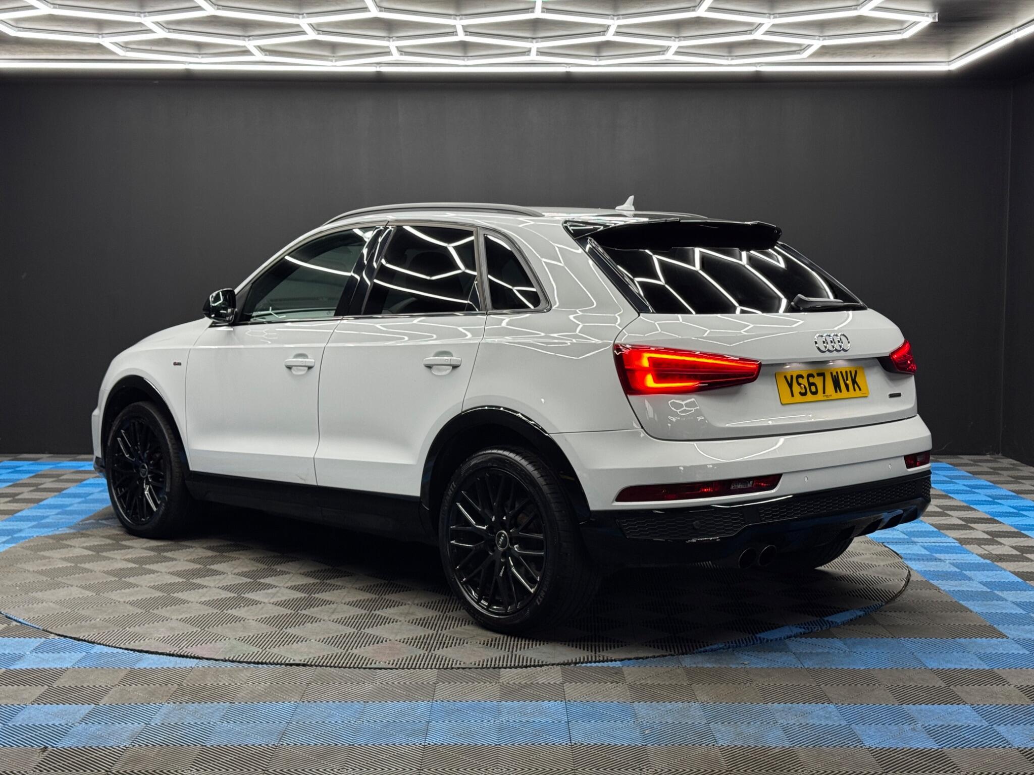 Audi Q3 - Image 7