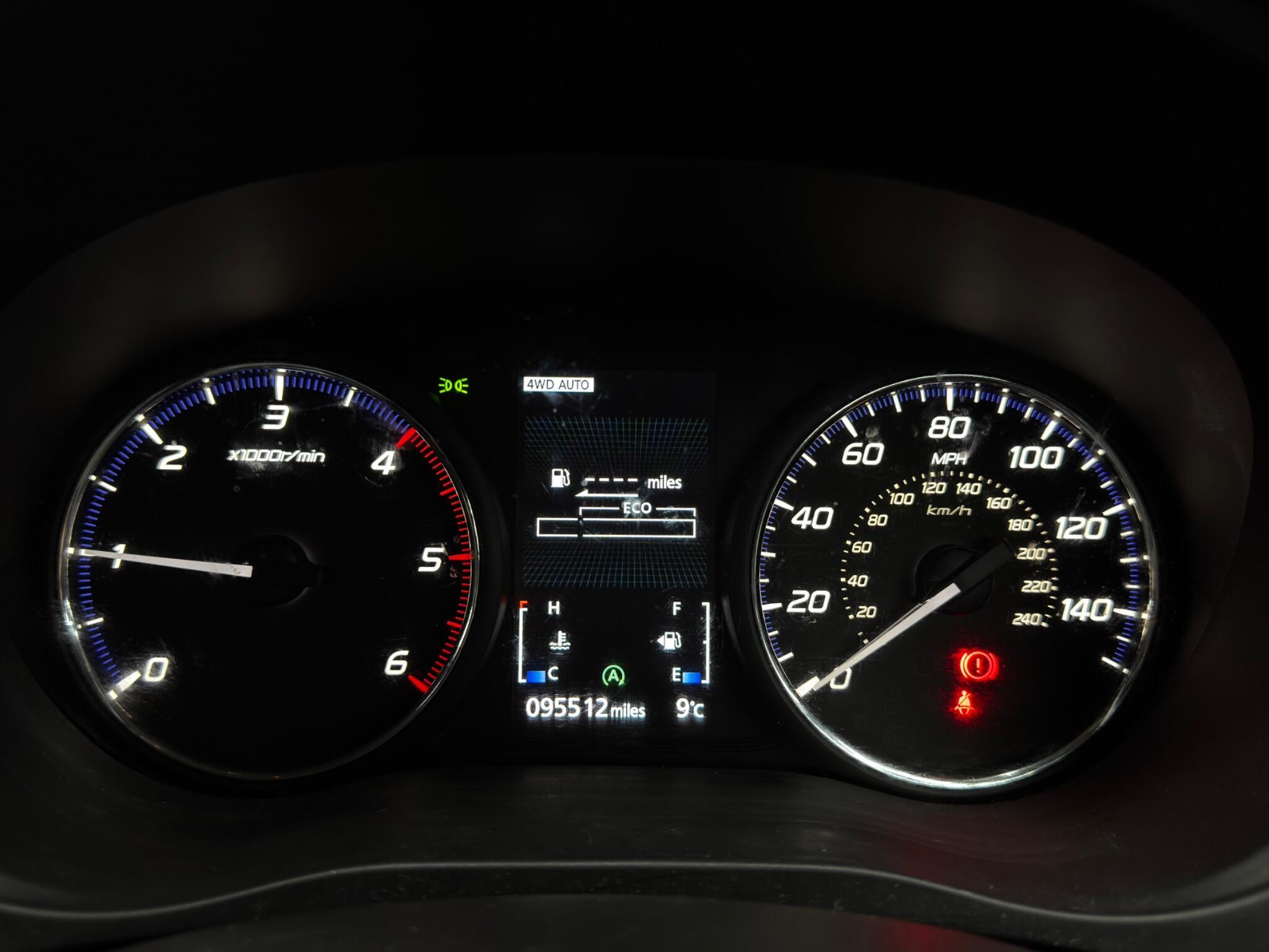 Mitsubishi Outlander - Image 21