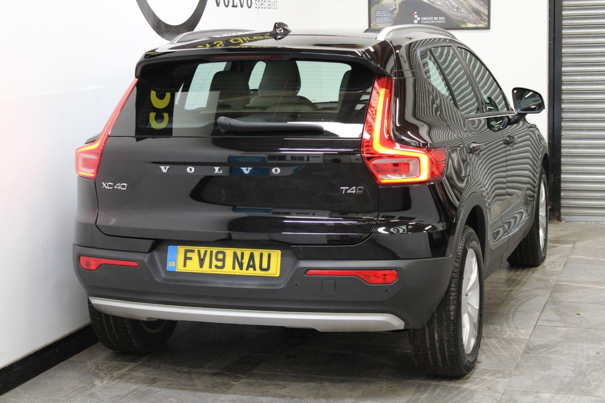 Volvo XC40 - Image 13