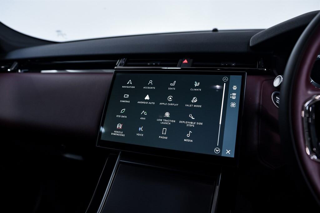 Land Rover Range Rover Velar - Image 24