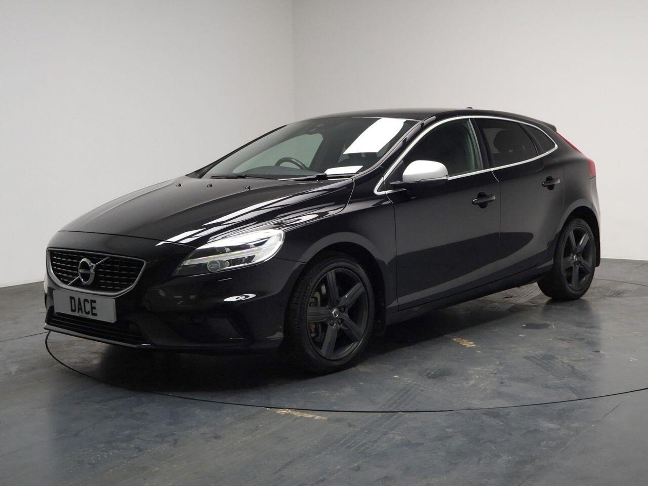 Volvo V40 - Image 8