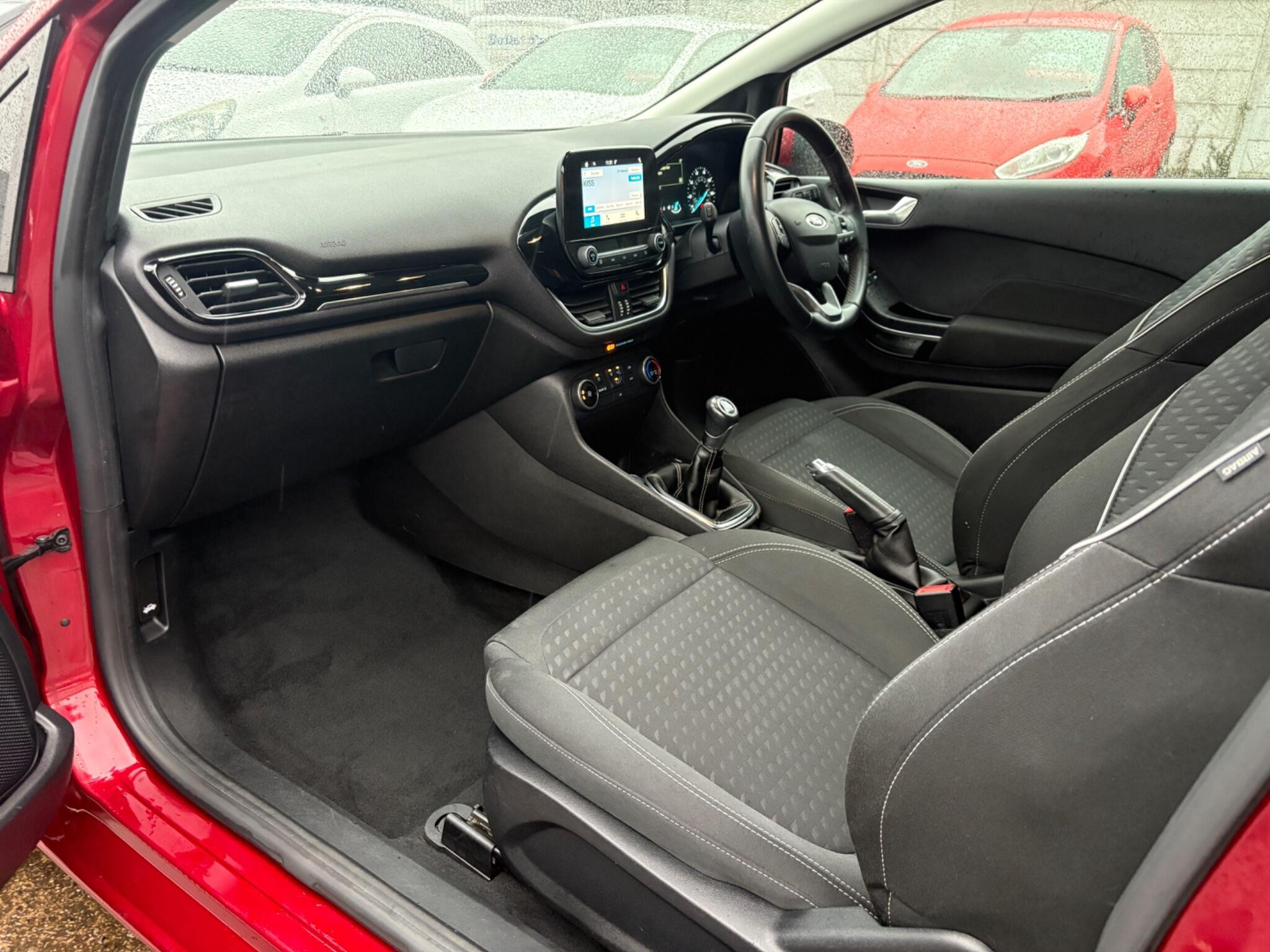 Ford Fiesta - Image 28