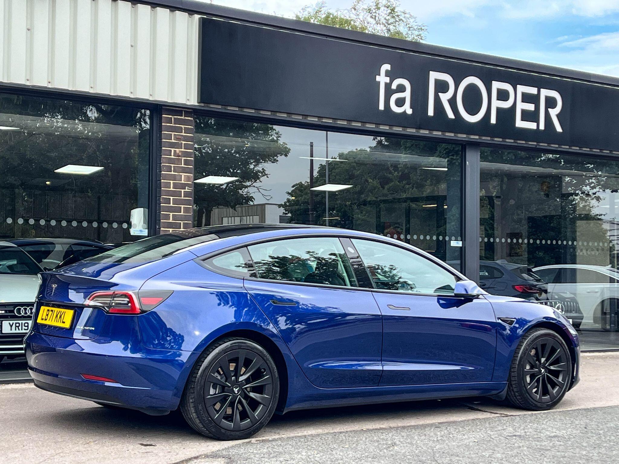 Tesla Model 3 - Image 15
