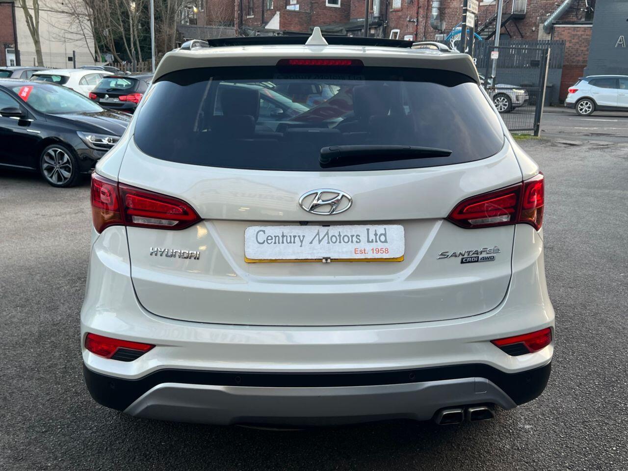 Hyundai Santa Fe - Image 16