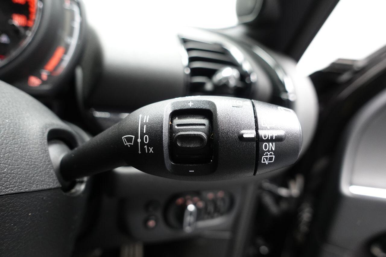 MINI Clubman - Image 29